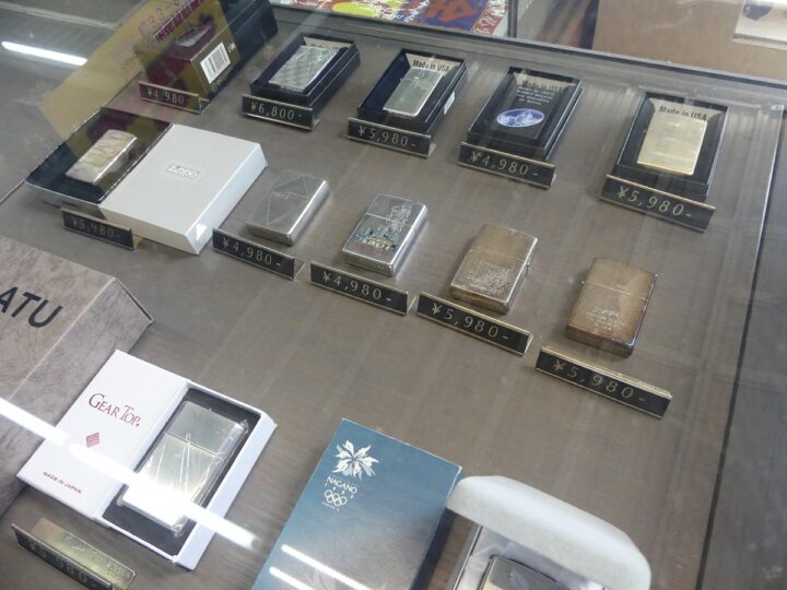 ガレージデポの内観３